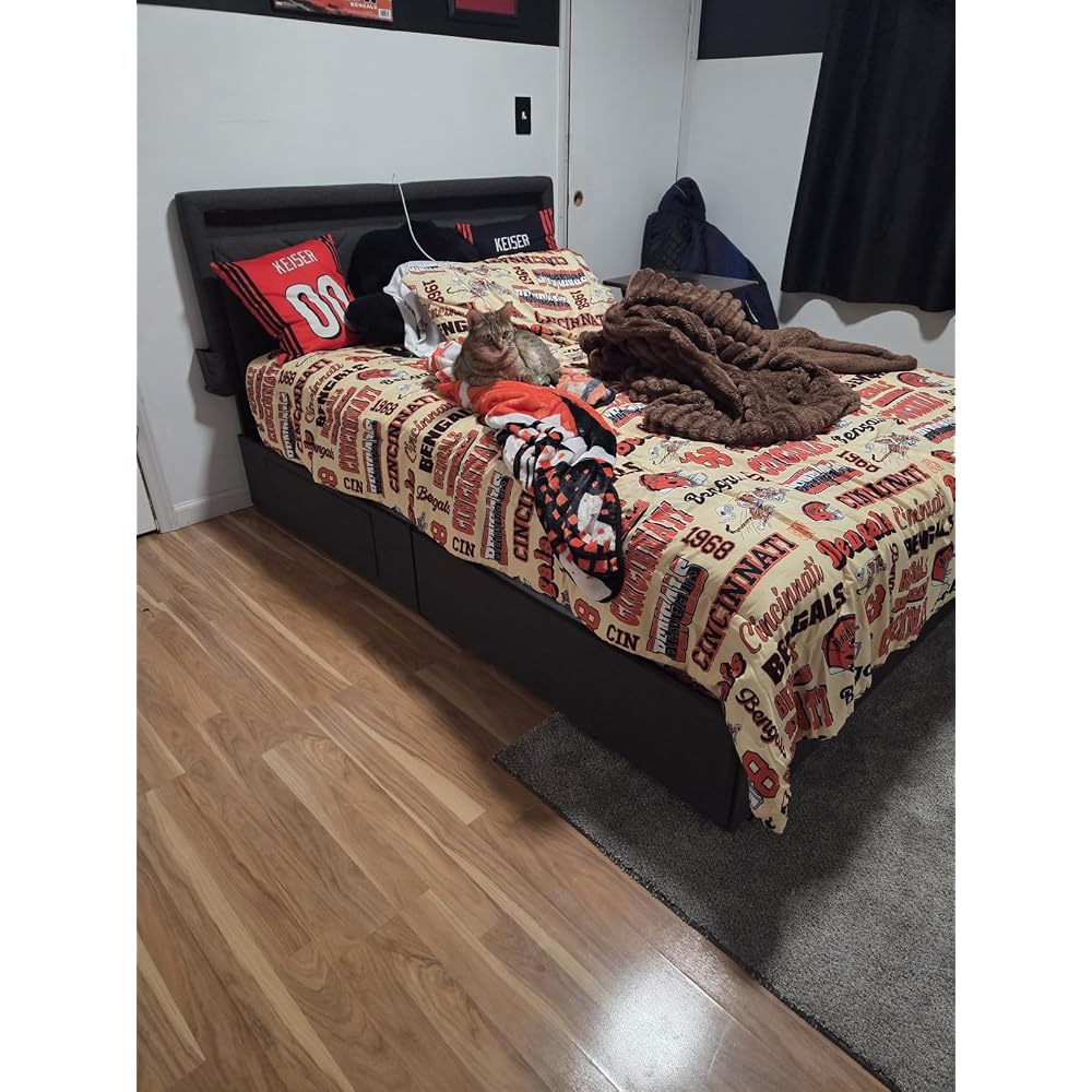 VASAGLE Full Bed Frame, 4 Storage Drawers on Wheels, Charging Station
